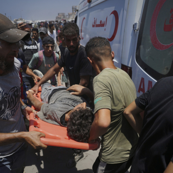 Hirurg otkrio jezive detalje: Pucaju na civile kao u igri; Dečaci pogođeni direktno u testise