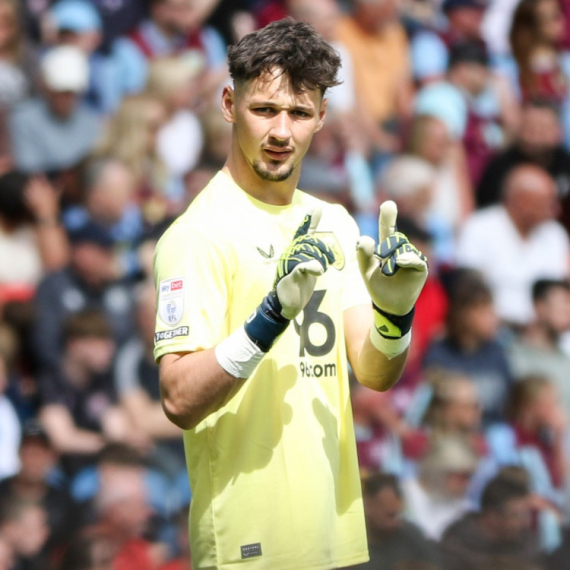 Siti vraća svoje dete i rešava važno pitanje