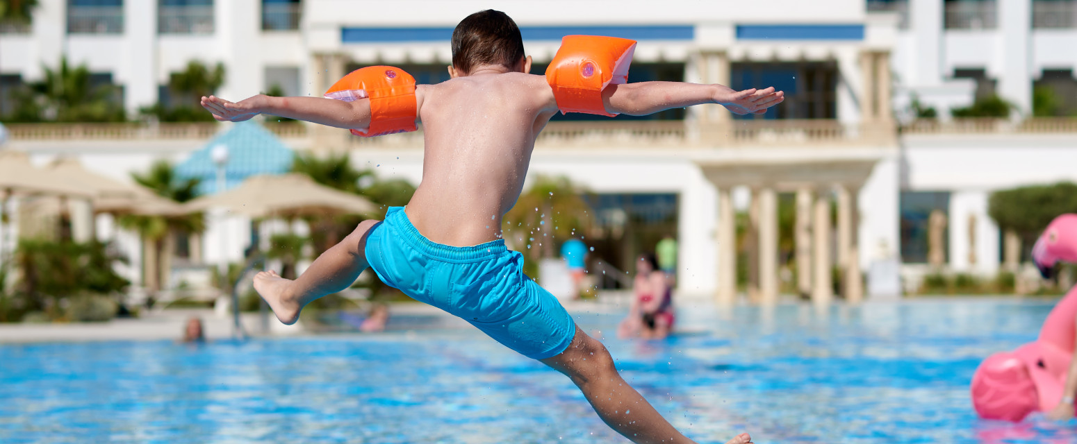 Koga je sve šokirao oglas: "Ako ti više smeta dečiji smeh od psećeg laveža, sa tobom nešto nije u redu" VIDEO