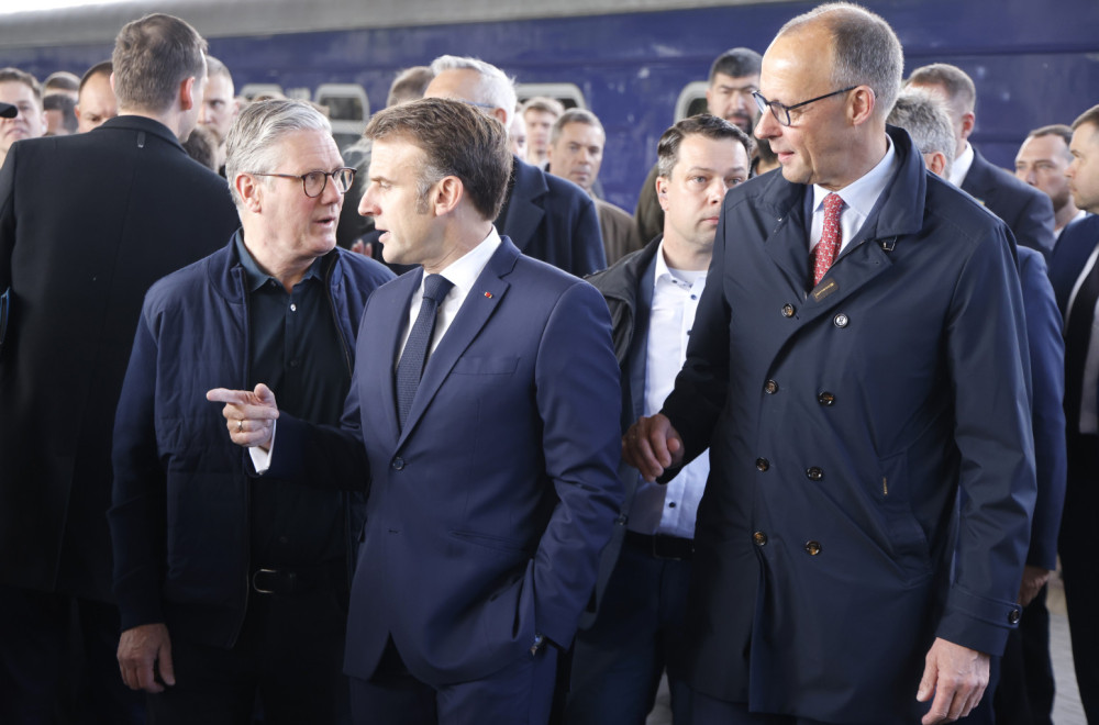 Starmer razgovarao sa Makronom i Mercom; "Užasna situacija"