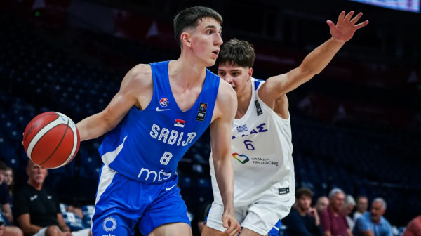 Srbija sa +30 rešila slabašne Makedonce