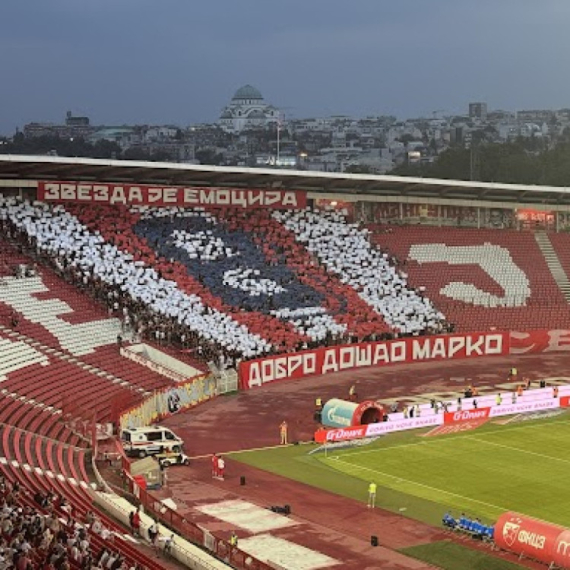 "Delije" posvetile koreografiju Arnautoviću FOTO/VIDEO