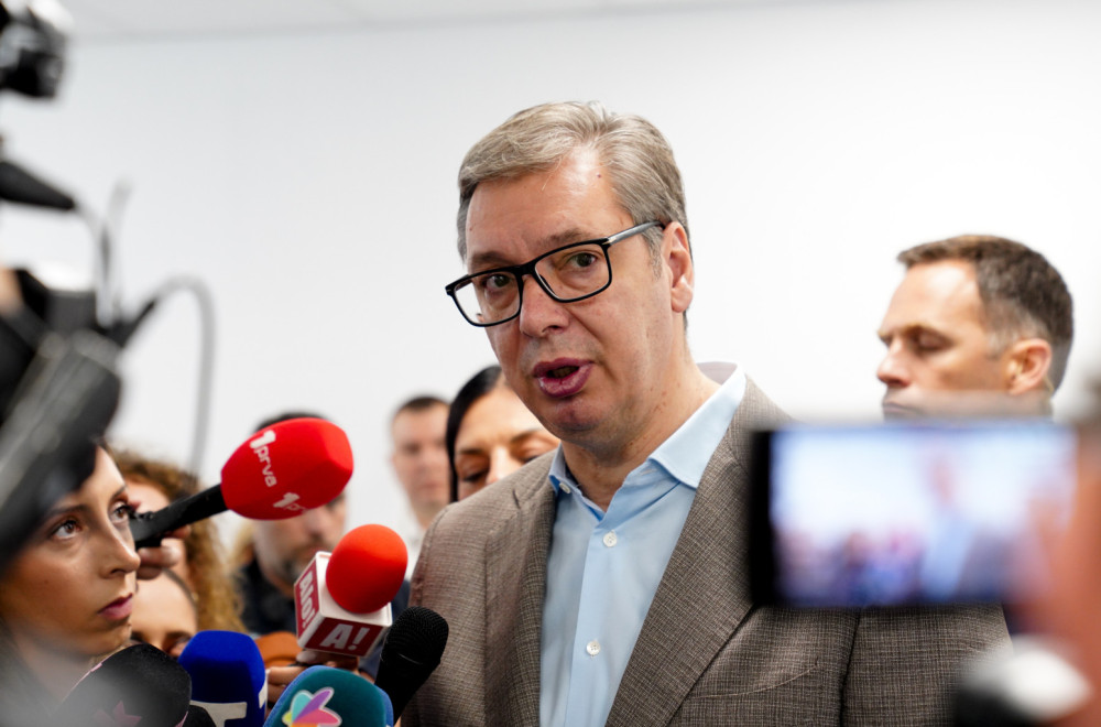 Vučić: Očekujemo povećanje plata za lekare; Radovi u Tiršovoj napreduju brže od predviđenog roka