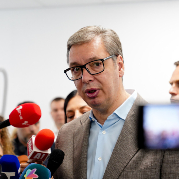 Vučić: Očekujemo povećanje plata za lekare; Radovi u Tiršovoj napreduju brže od predviđenog roka