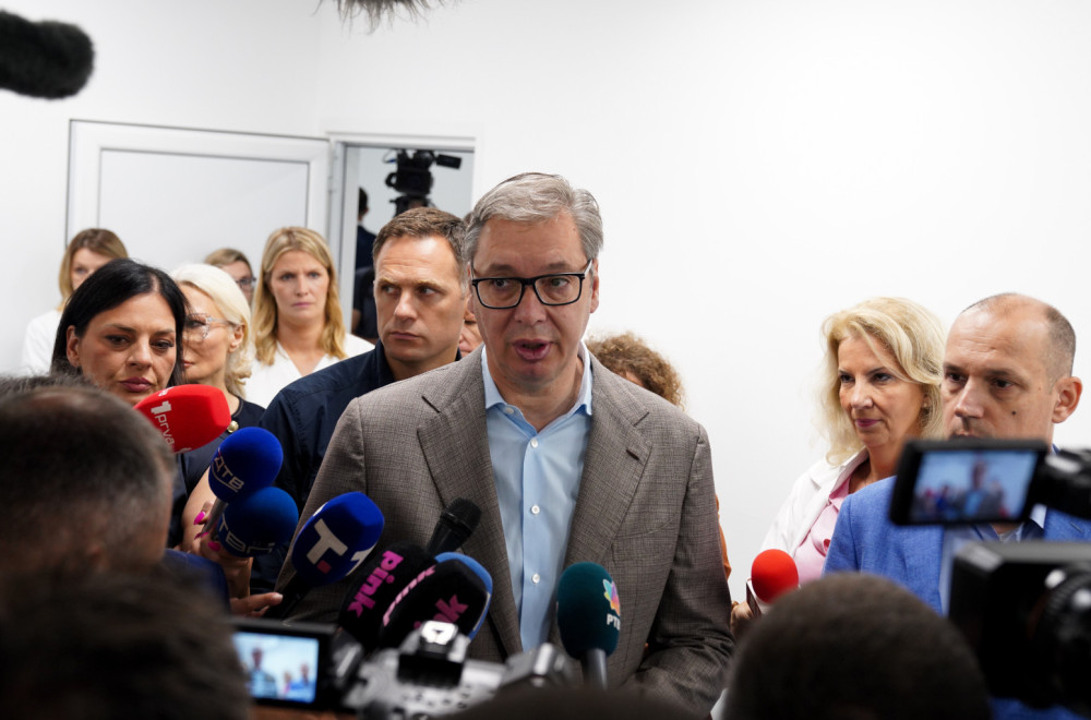 Vučić: Ponosan sam na ovu bolnicu; Zlonamerni komentari više govore o njima, nego o nama VIDEO