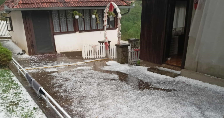 Tukao je grad veličine lešnika – za par minuta sve je obelelo FOTO