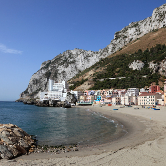 Ekološka katastrofa u Španiji: Invazivne alge zatrpale prelepe plaže