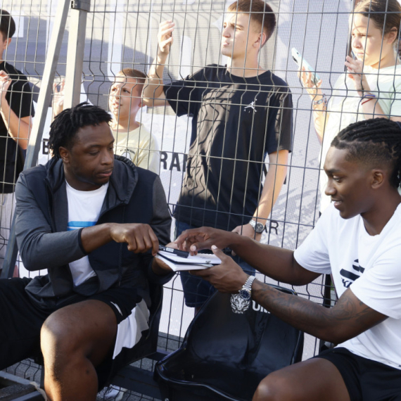 NBA zvezde u Beogradu: "Odrastao sam gledajući Stojakovića i Divca" VIDEO