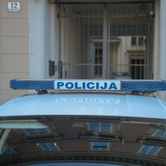 "Moj sin ga je slučajno ranio"; Učenik uboden nožem kod srednje škole u Hrvatskoj, ovo su detalji