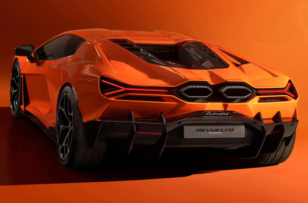 Lamborghini ima problem sa vratima: Mogu da se zatvore sama od sebe i povrede vozača