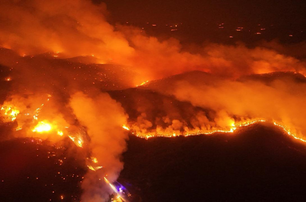 Bukte požari; Evakuisano preko 3.500 ljudi, porastao broj mrtvih FOTO/VIDEO