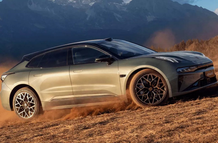 Ovaj električni automobil je stvoren za brzinu – ali sada može da zaustavi i metke FOTO