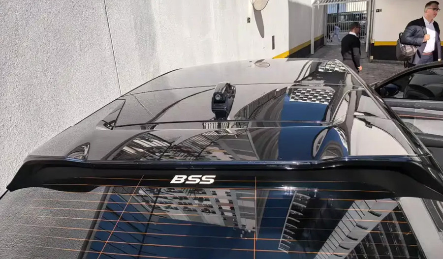 Ovaj električni automobil je stvoren za brzinu – ali sada može da zaustavi i metke FOTO