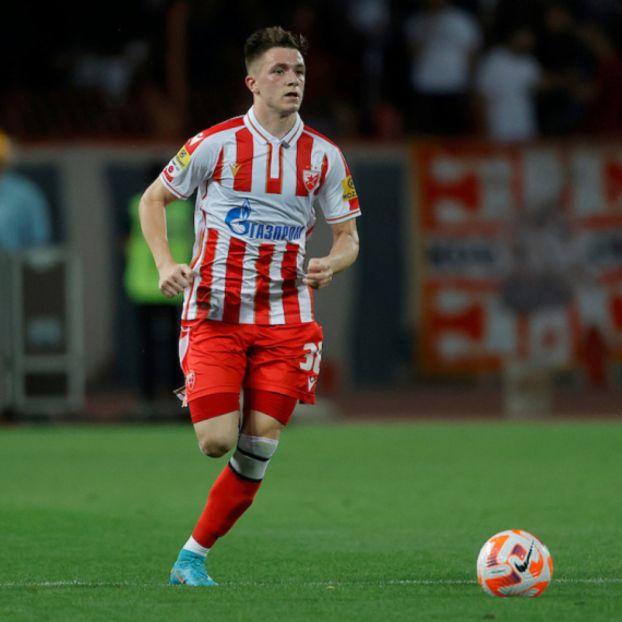 Zvezda vratila svoje "dete" i dobila desnog beka!