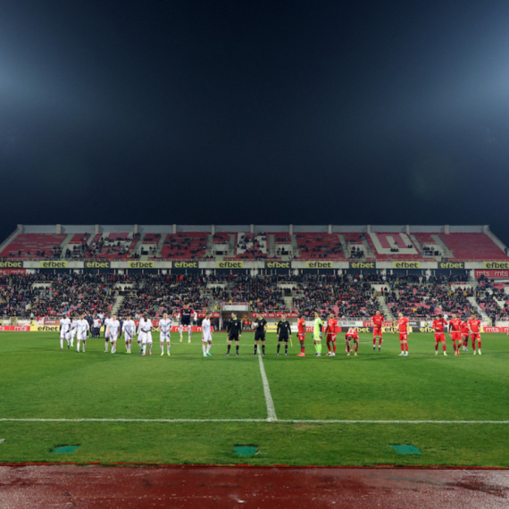 Radnički u problemu – zatvorene dve tribine stadiona
