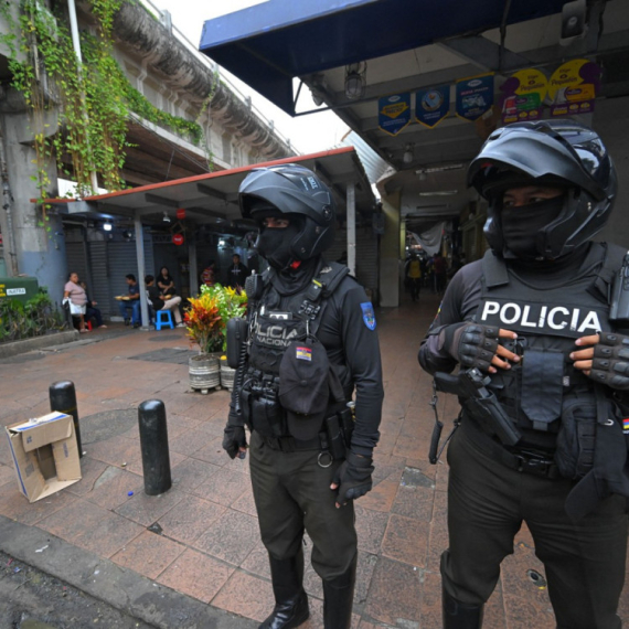 Krvoproliće: Ubijeni civili; "Otvorili su vatru na sve"