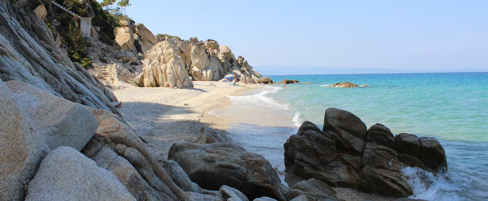 Ova divlja plaža važi za jednu od najlepših na Sitoniji: Nema ležaljki ni barova FOTO