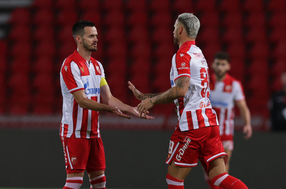 Zvezda "petardom" dočekala Arnautovića i poslala poruku Lehu VIDEO