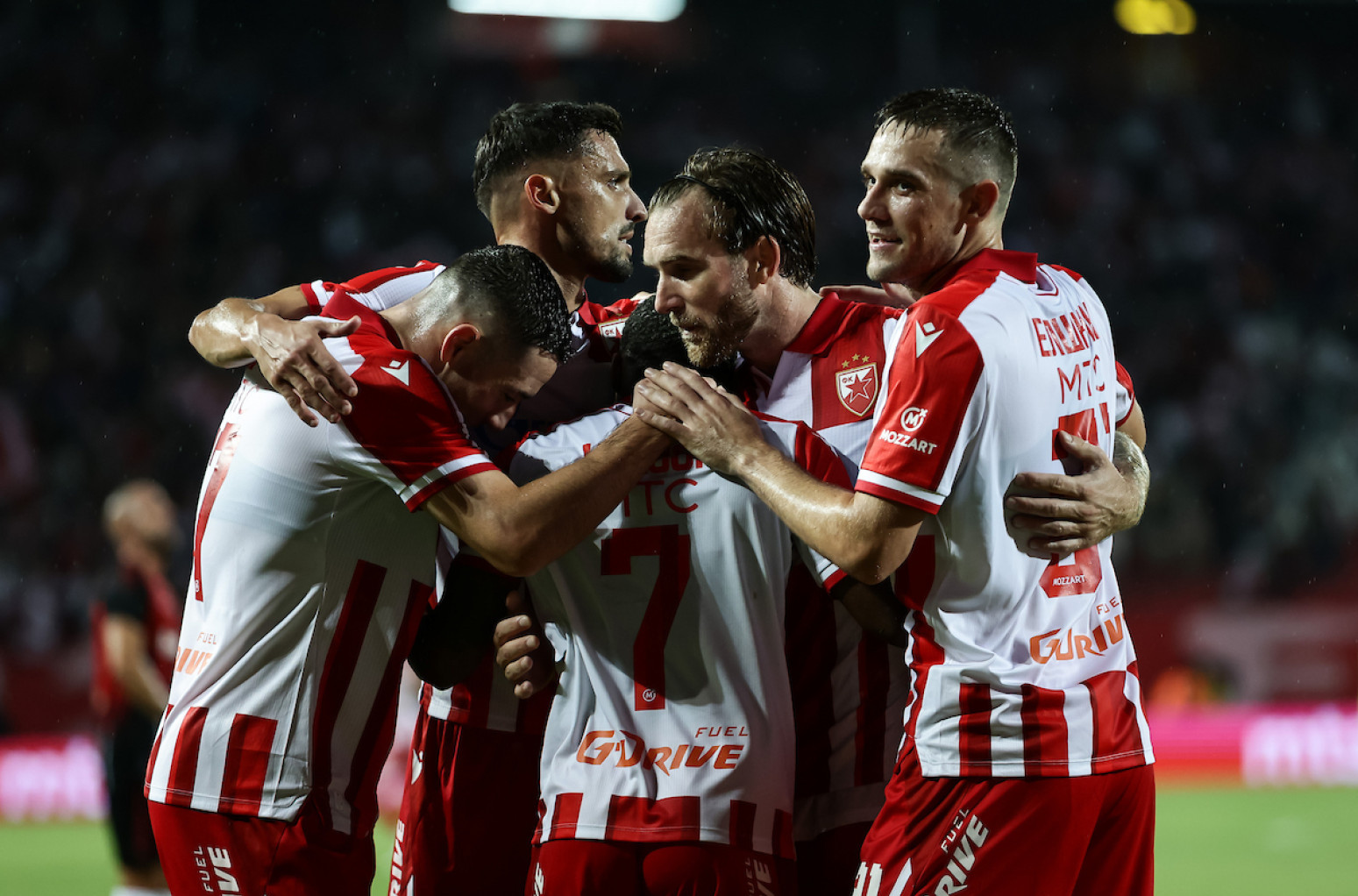 Zvezda nastavlja pohod ka Ligi šampiona – dva gola prednosti i isto toliko problema VIDEO