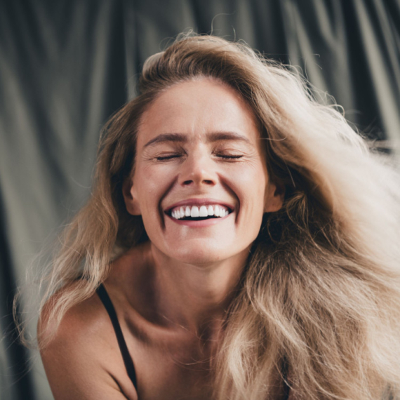 TikTok trend osvaja žene: "Imam 43 i tako i izgledam – to je u redu" VIDEO