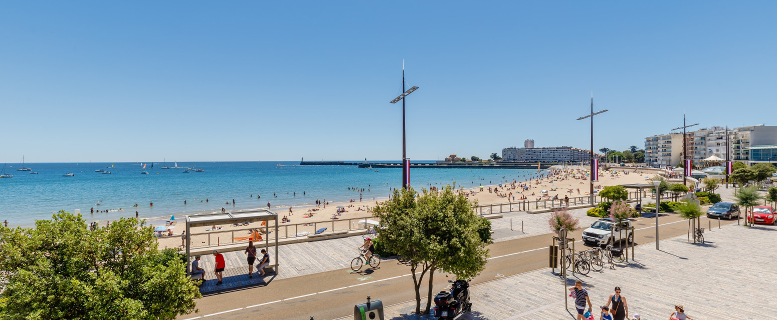 "Previše ljudi je počelo da se šeta u kupaćim kostimima": Policija će kažnjavati u ovom letovalištu