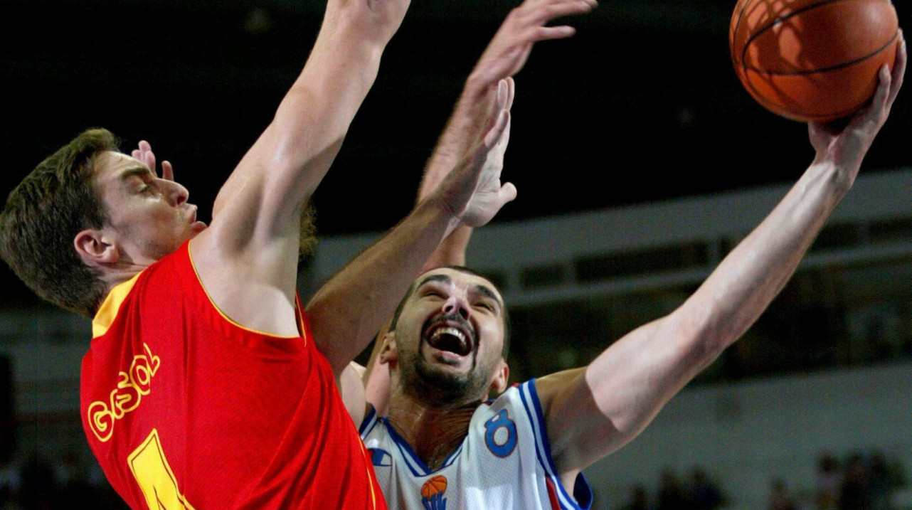 Jedna zvezda ne čini tim (2003)