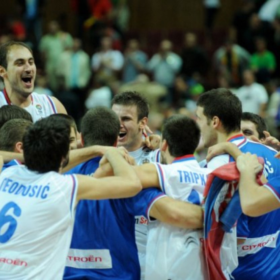 Srebro koje nas je vratilo u život (2009)