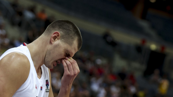 Amerikanci pitali Jokića na kom jeziku priča sa Litvancem... VIDEO