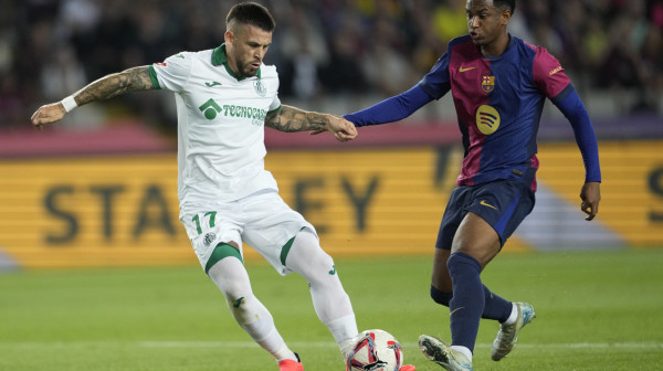 Jeziva povreda bivšeg igrača Barselone dok je šetao psa