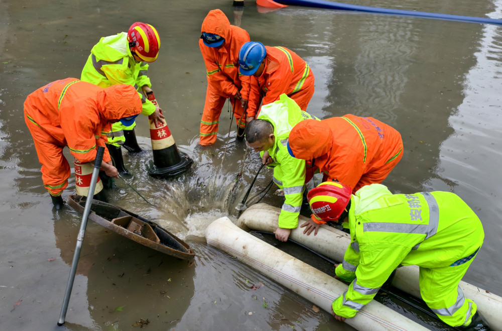 Stravične posledice nevremena u Kini: Ima mrtvih, traže se nestali FOTO