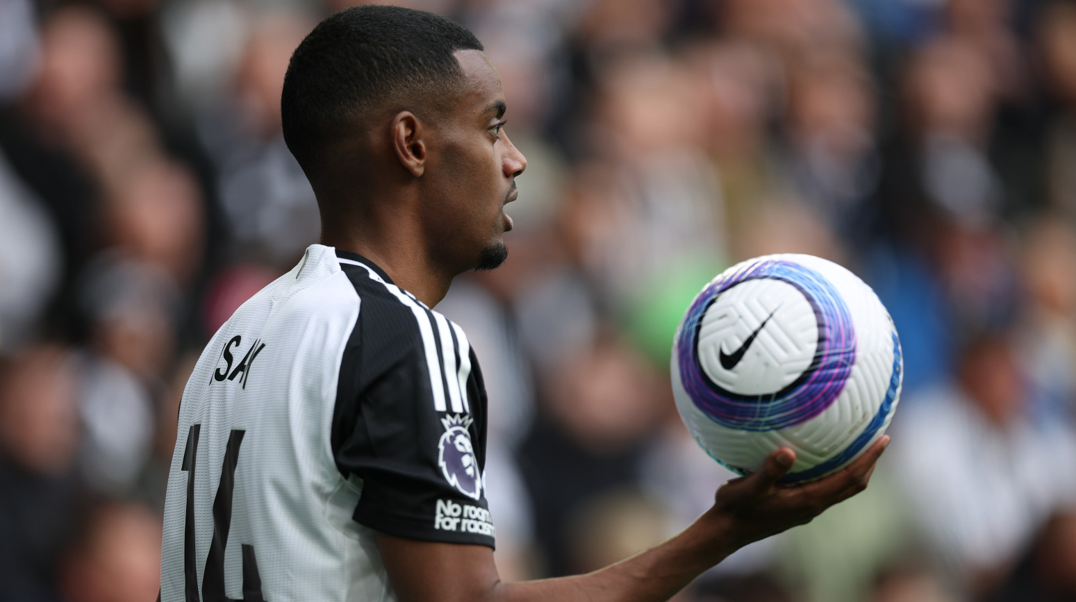 Isak "pobegao" u San Sebastijan dok čeka transfer u Liverpul