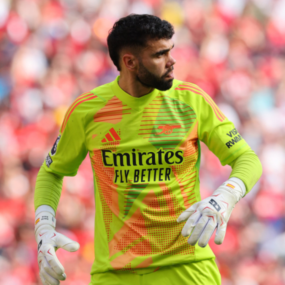 Đokereš debitovao za Arsenal – Raja primio gol sa centra VIDEO