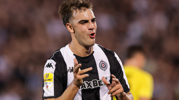 Nestvarni Milošević: Het-trik za poluvreme VIDEO