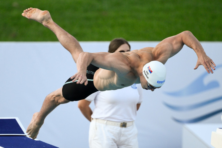 Barna državnim rekordom do polufinala SP