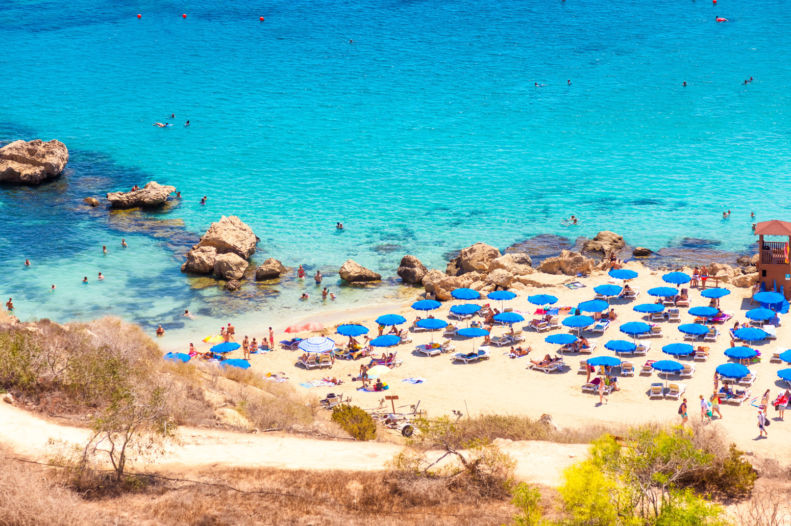 Popularna evropska turistička destinacija na kolenima: Turista gotovo nema, plaže i restorani prazni
