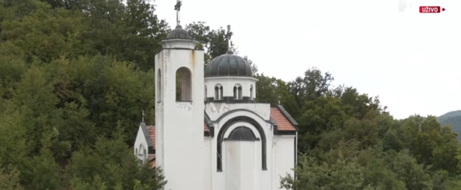 Kroz ovu banju je prošao i sveti Sava: Čak tri crkve krase jedinstveno mesto na jugu Srbije FOTO/VIDEO