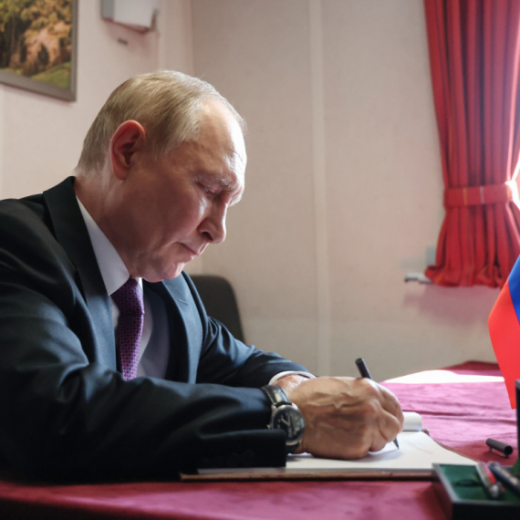 Putin podneo zahtev Dumi: Povlačenje