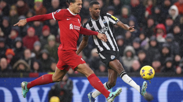 Njukasl odbio 120 miliona funti za Isaka – traži mnogo više od Liverpula