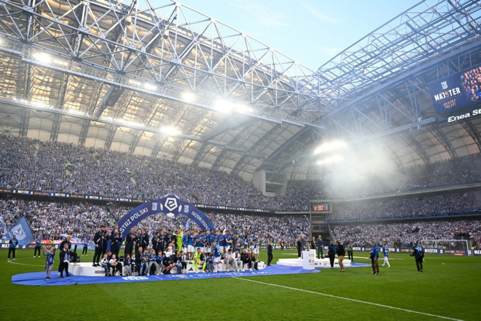 Zvezda naišla na tvrdo