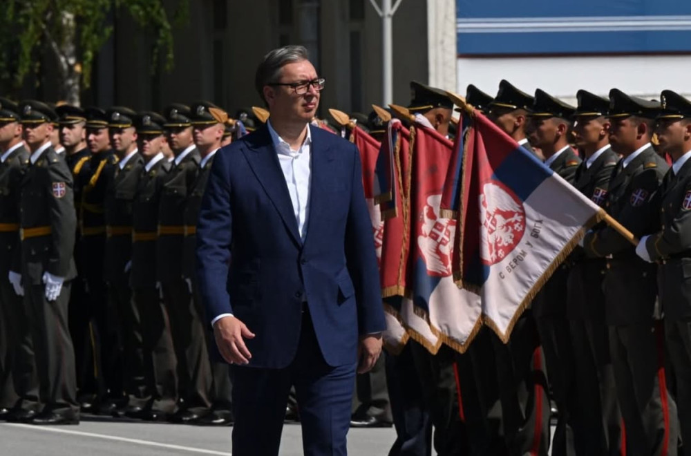 Vučić na promociji najmlađih oficira: Moramo da sačuvamo i odbranimo našu Srbiju; Ponosan sam FOTO