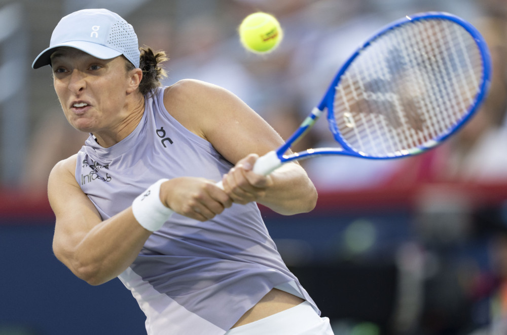 Švjontek dominantna, Pegula eliminisana