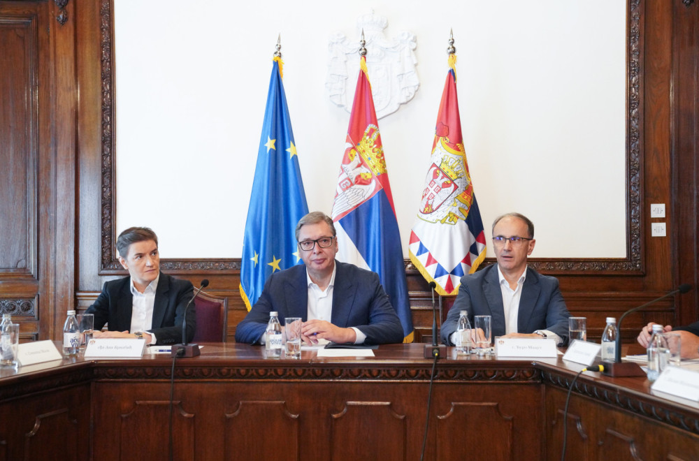 Završena hitna sednica Saveta za nacionalnu bezbednost: Predsedavao Vučić FOTO