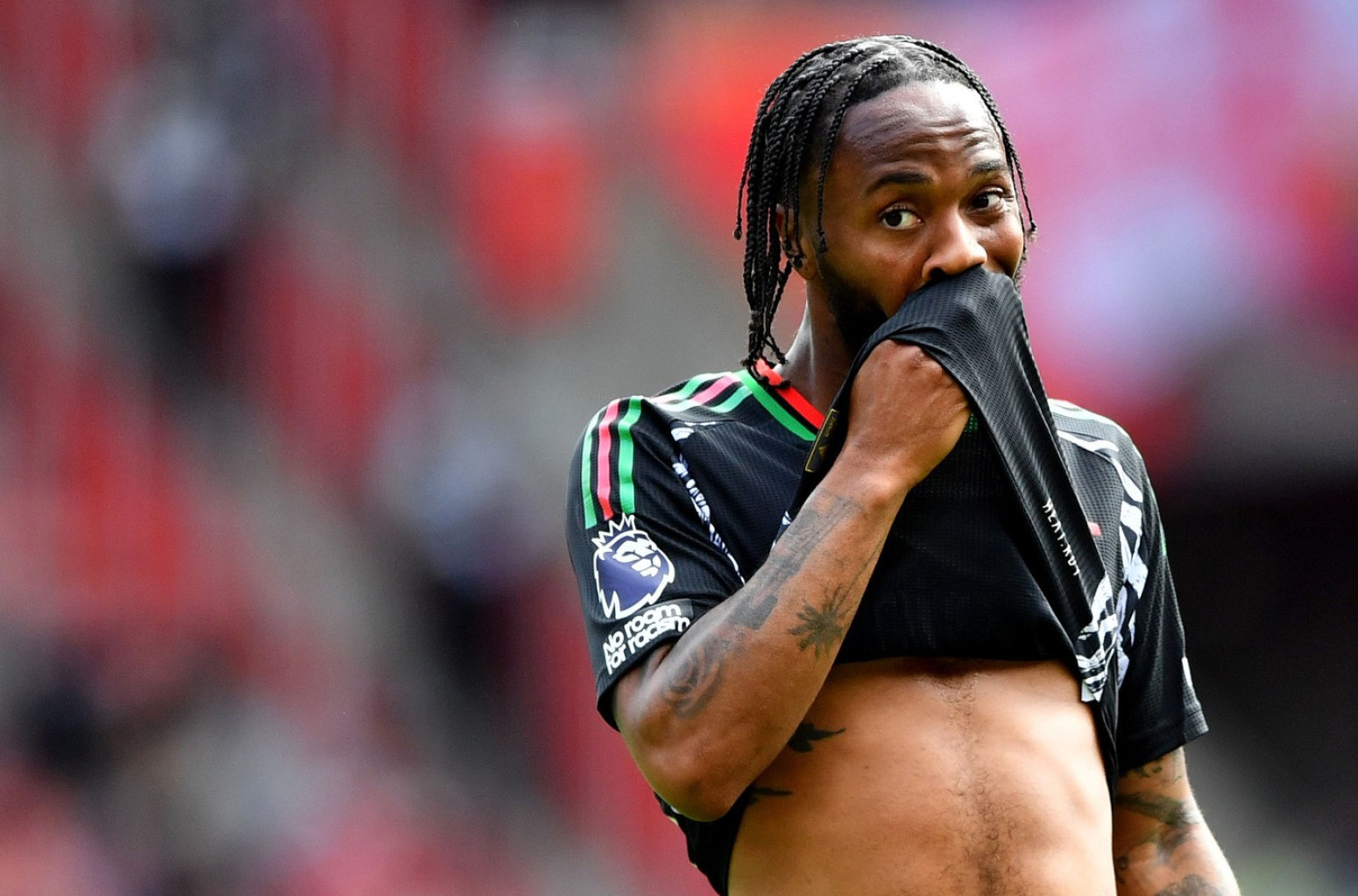 I Sterling "kupio" kartu za Tursku