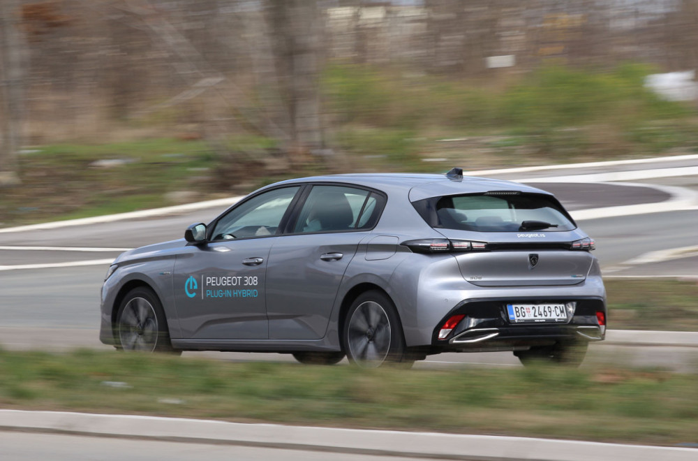 Test: Peugeot 308 Plug-In Hybrid – amnestija za GT