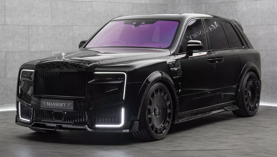 Mansory preradio Rolls-Royce Cullinan: Karbonska kič bomba od 720 konja FOTO