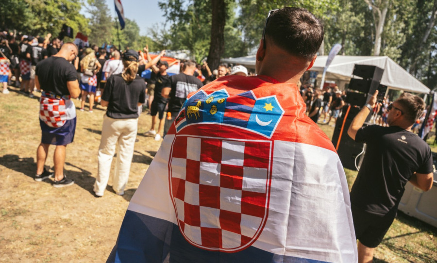Tompsonovih novih pet minuta slave i nova promocija ustaštva u gradu gde živi najveći broj Srba