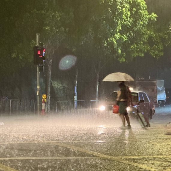 Alarm u celoj Srbiji; Građanima stigla hitna SMS upozorenja FOTO