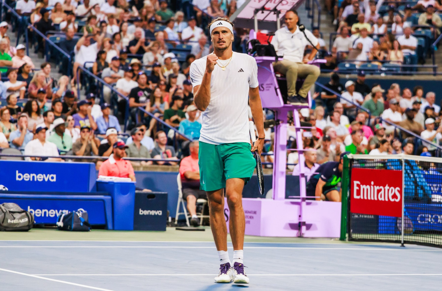 Zverev skinuo krunu šampionu, čeka ga Rus VIDEO