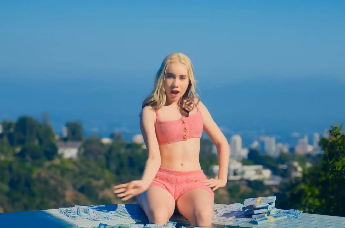 Nova OnlyFans rekorderka: "Umrla" 2023. godine, sada muškarci poludeli za njom FOTO/VIDEO