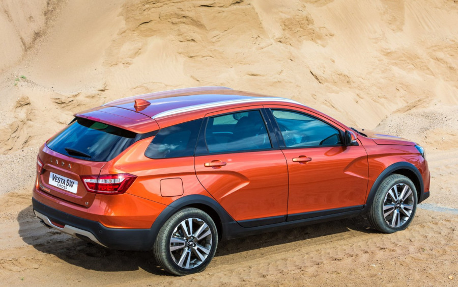 Amazon reklamira prodaju polovnjaka – ali zašto je na slici Lada?! FOTO